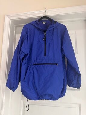 Charles River Apparel Lightweight Hoodie Size Small- See Video for Cool Feature!